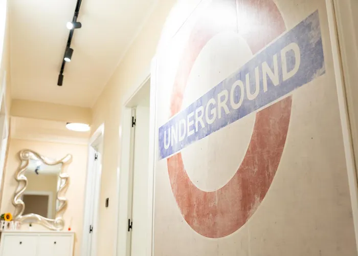 San Fernando Street *